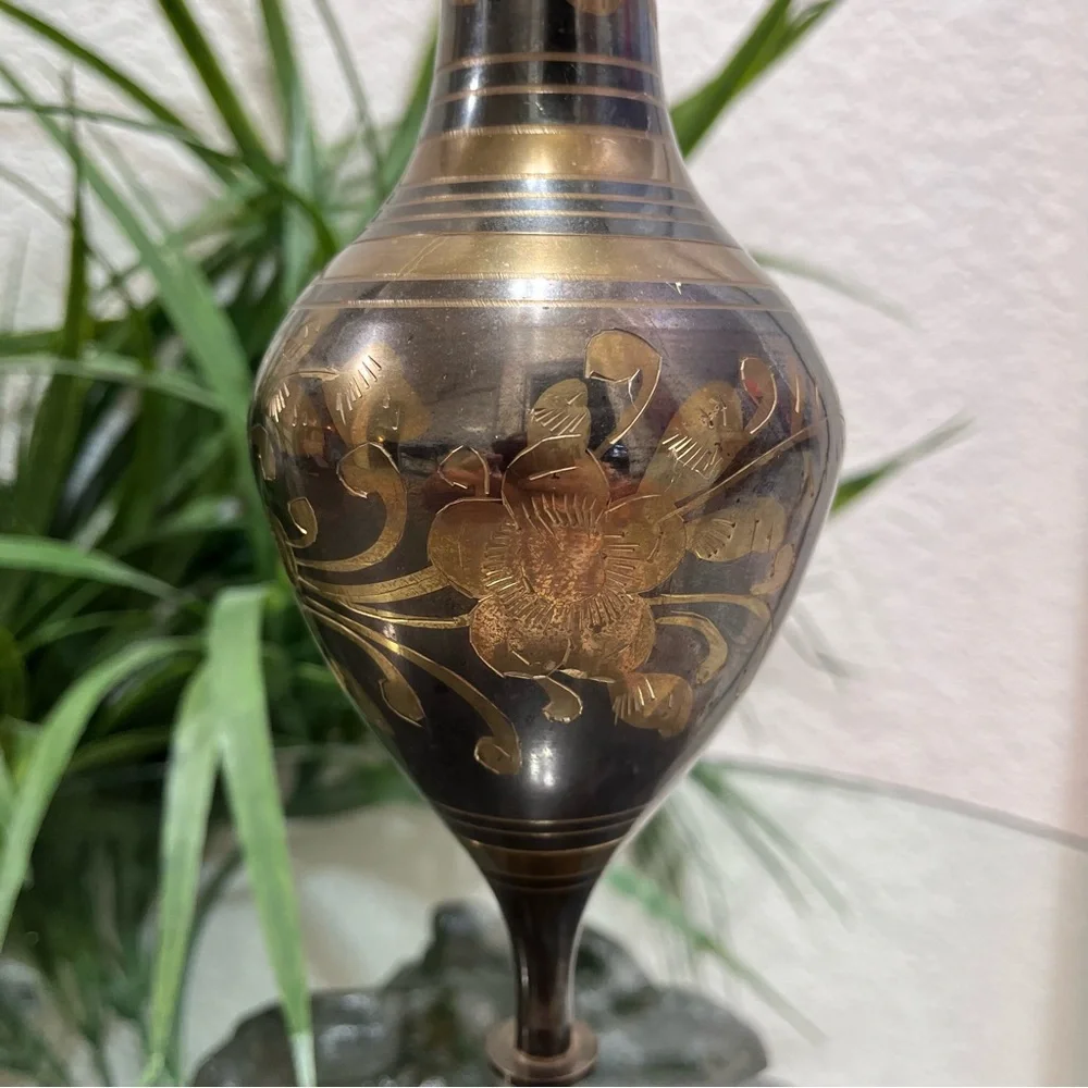 🔥Vintage🔥 Hand Crafted And Etched Tall Brass Vase 12”